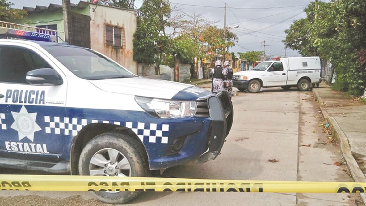 En Veracruz, tres jóvenes fueron atacados a tiros por un comando cuando se encontraban dentro de una camioneta Lincoln Navigator, según el informe policiaco. ARCHIVO EL UNIVERSAL