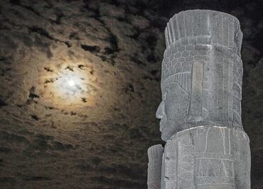 Atlantes de Tula, testigos de la Superluna azul