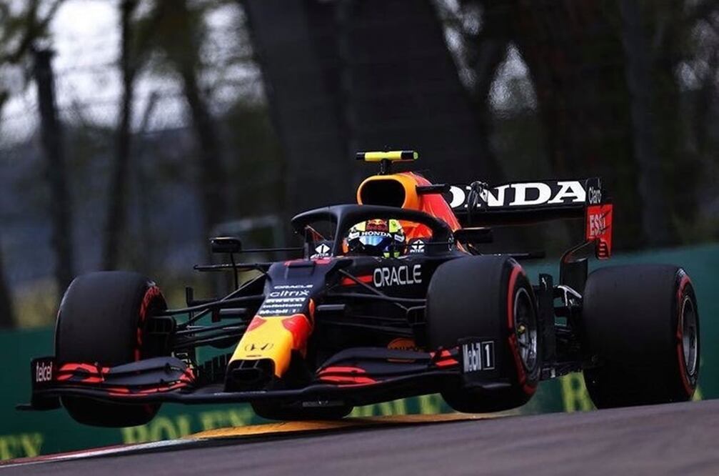 Checo Pérez es actualmente el piloto mexicano más aclamado y querido / Foto: Instagram @schecoperez