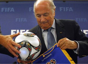 Blatter insiste en dirigir congreso electoral de FIFA