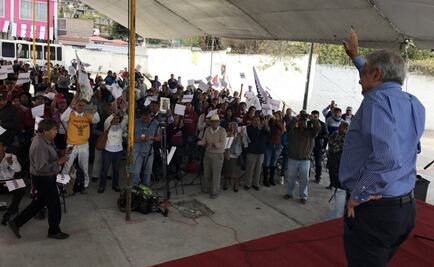 AMLO acusa a Calderón de tortura, exterminio y masacres
