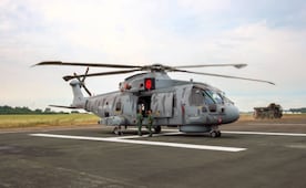 Cae helicóptero de la Marina británica en Inglaterra; reportan 3 muertos e inician investigación