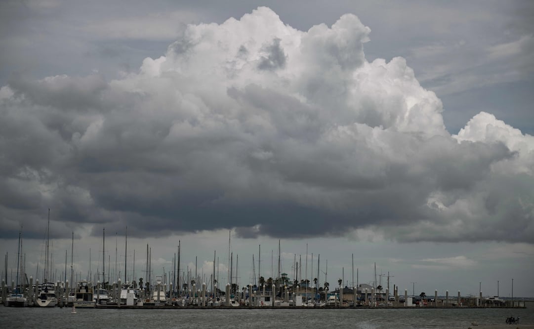Se prevé que el huracán Beryl impacte las cosas de Estados Unidos durante el transcurso de la noche del 7 de julio de este 2024. / Foto: Mark Felix / AFP
