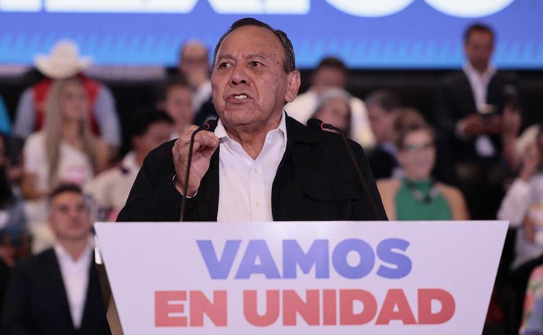 Zambrano Grijalva resaltó que “el inquilino de Palacio Nacional” cae en abierto desacato de las medidas cautelares del INE. Foto: EL UNIVERSAL