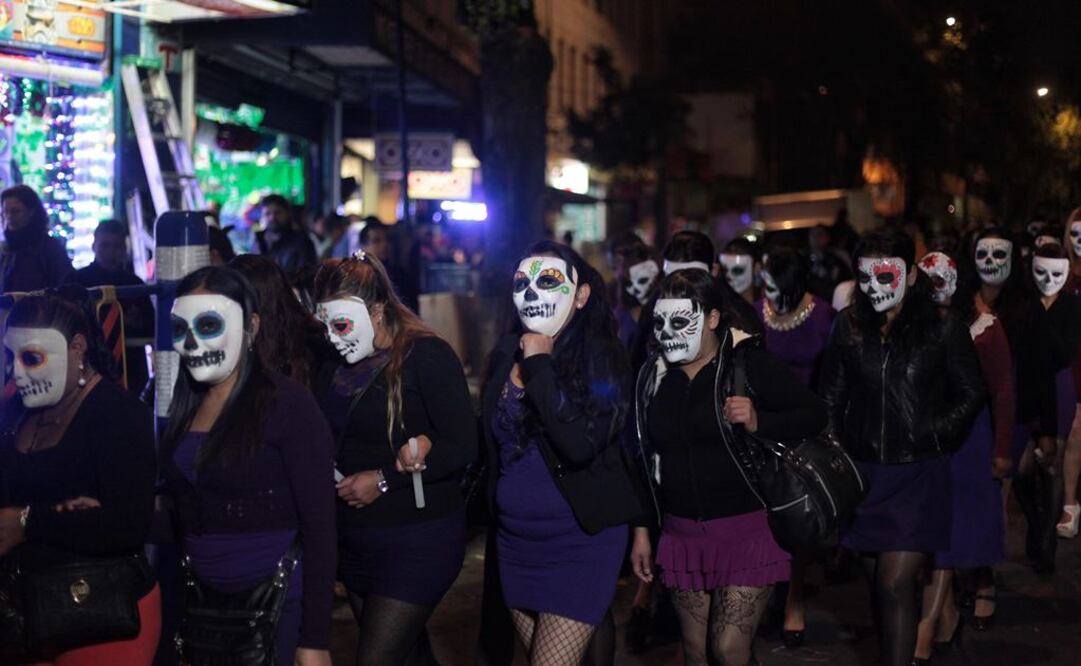 Trabajadoras sexuales recuerdan a compañeras en Día de Muertos