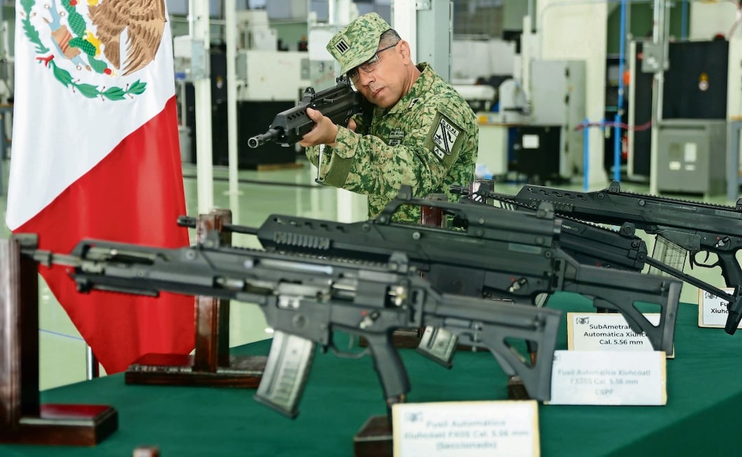 El Xiuhcóatl FX 05 calibre 5.56 mm es parte de la familia de armas de fabricación propia del Ejército Mexicano.(10/03/2025) Foto: Especial
