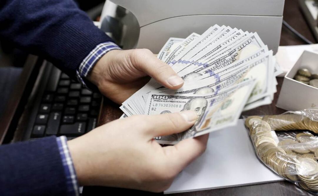 Los inversionistas continúan asimilando buenos reportes corporativos y la expectativa de que el ciclo acomodaticio por parte del Fed inicie este año. Foto: EFE: Archivo