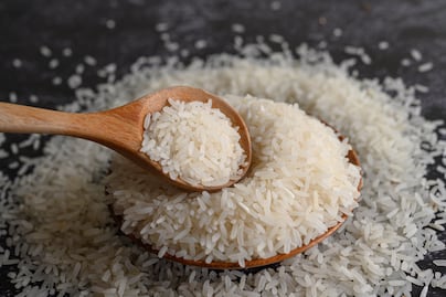 Tensiones en Medio Oriente provocan altos precios, revela FAO-OCDE; afecta a energéticos y producción de cereales
