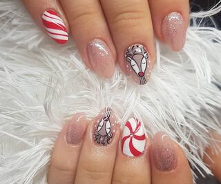 Alerta tendencia: El espíritu navideño invade tu manicura