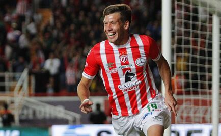 Necaxa saca ventaja de su casa