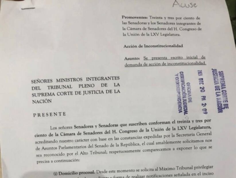 Senadores de oposición impugnan ante SCJN "decretazo" de AMLO
