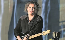 Robert Smith, vocalista de The Cure, arremete contra el show de la final del Mundial