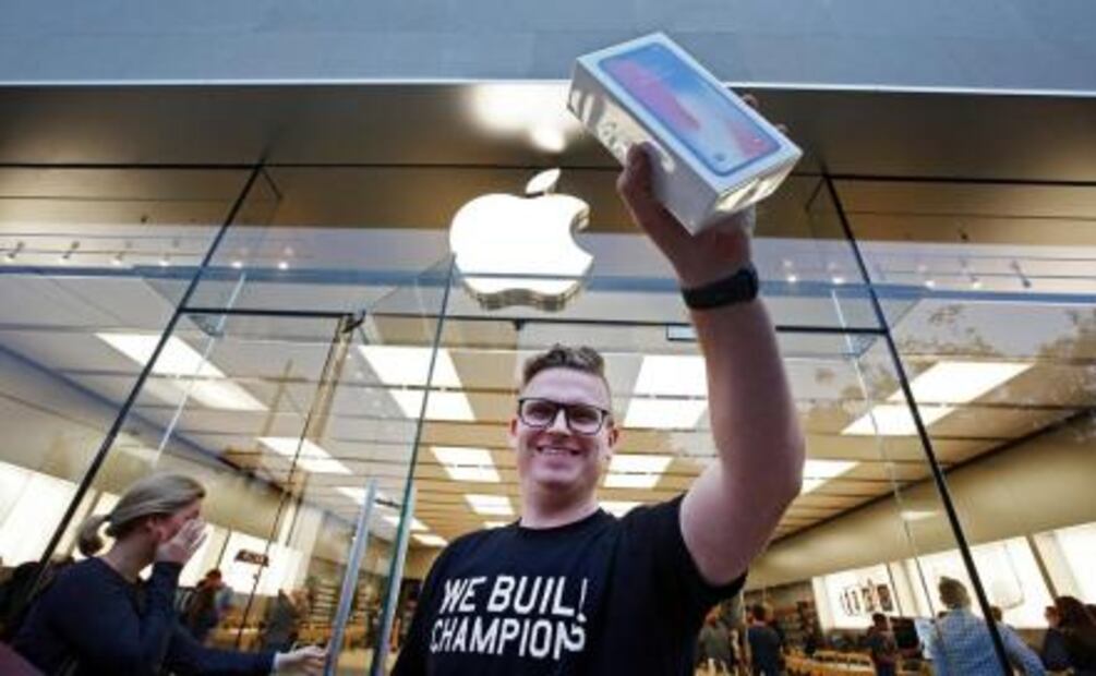 Hacen largas filas en todo el mundo para conseguir un iPhone X