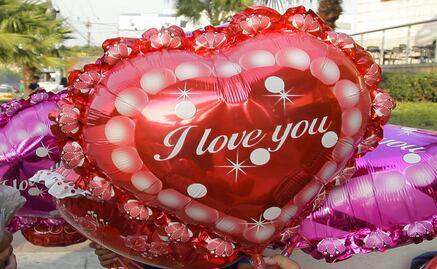 Día del Amor y la Amistad: globo metálico cae a vías del Metro y causa retrasos en Línea 3; pudo causar un arco eléctrico, alerta STC