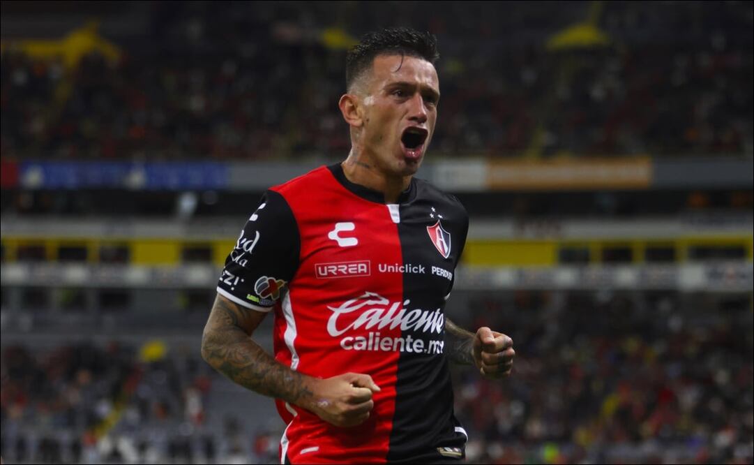 El Huevo Lozano llegó a tres anotaciones con la camiseta rojinegra. FOTO: Imago7 