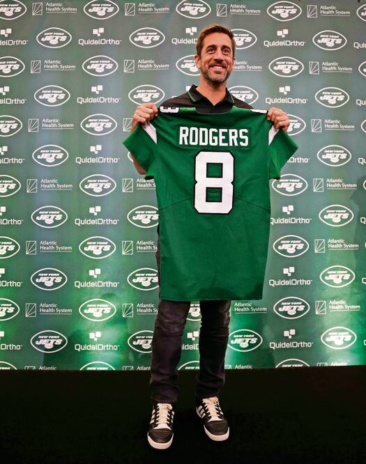 Aaron Rodgers es presentado con los Jets de Nueva York