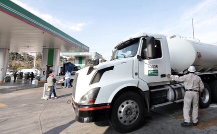 Nuevo sueldo de choferes de pipas de Pemex, similar al de un jefe de departamento