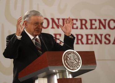 AMLO envía mensaje a bases magisteriales; dirigentes tiene sus intereses