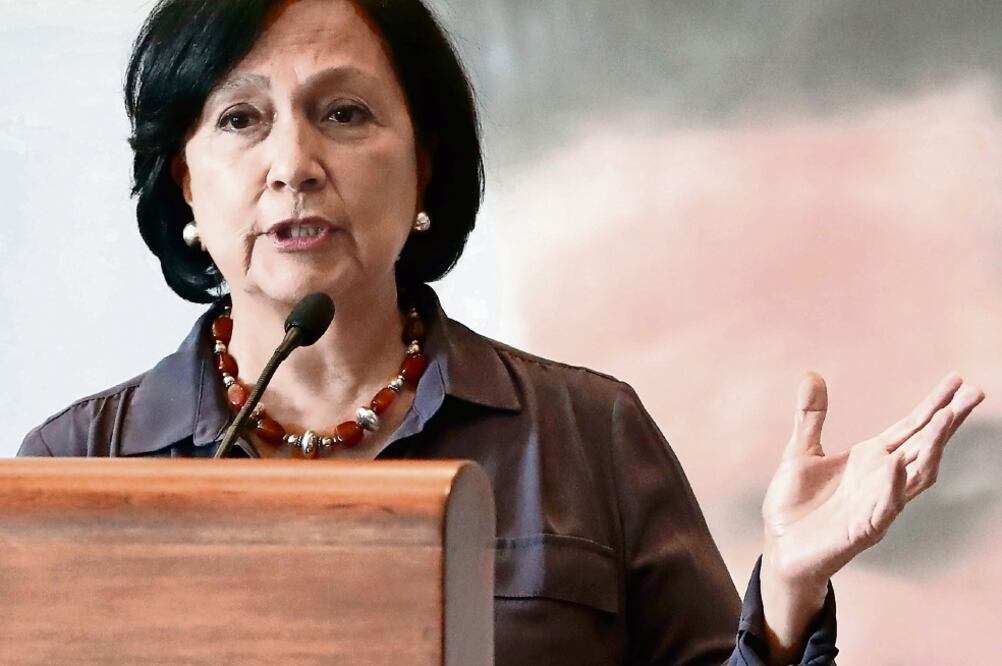 Amalia García deja militancia del PRD 