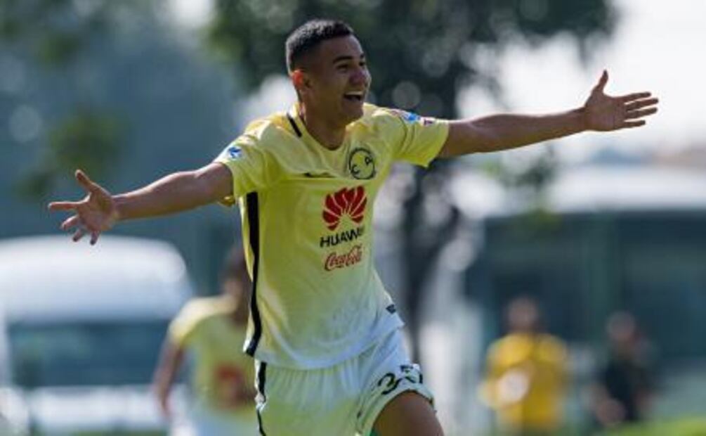 ¿Quién es el jugador al que pateó Agustín Marchesín?