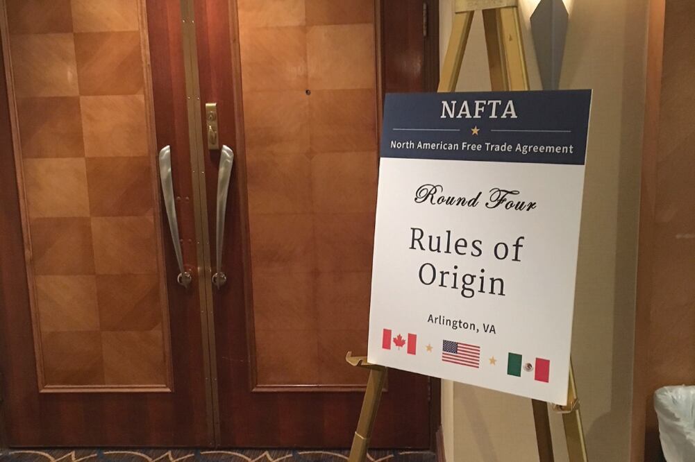 Estados Unidos solicita aumentar la composición de contenido regional en autos y textiles. ()