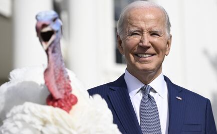 Biden celebra su cumpleaños indultando a dos pavos de Acción de Gracias