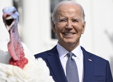 Biden celebra su cumpleaños indultando a dos pavos de Acción de Gracias