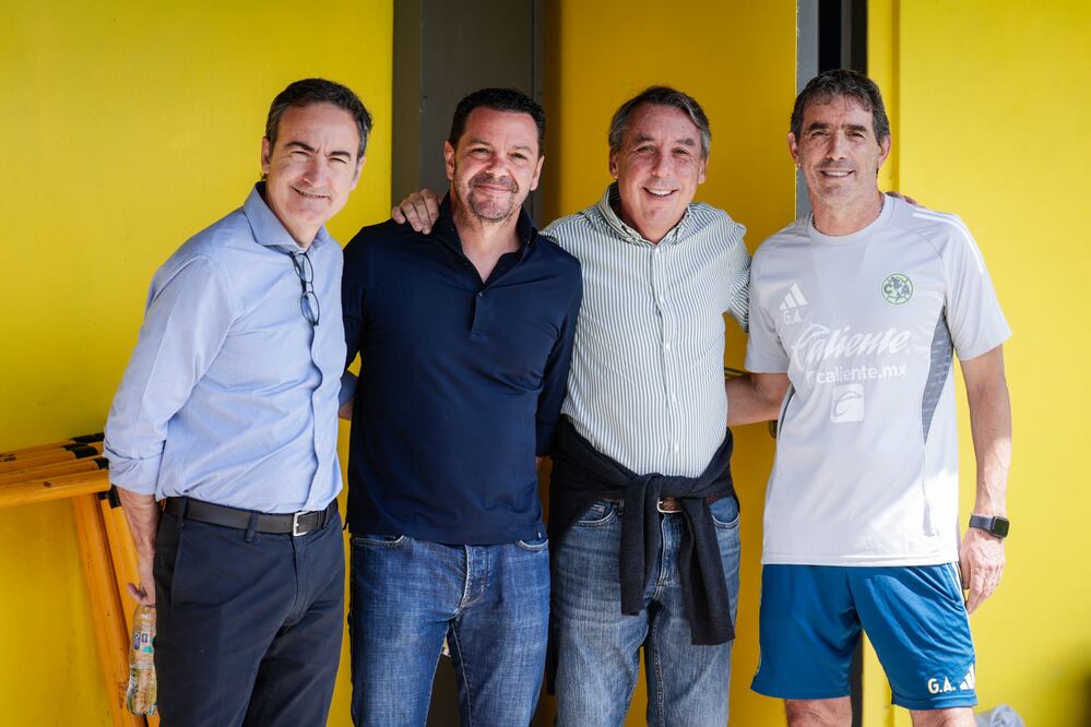 Ferran Reverter, Santiago Baños, Emilio Azcárraga y Guillermo Almada en el Club América - Foto: @ClubAmerica en X