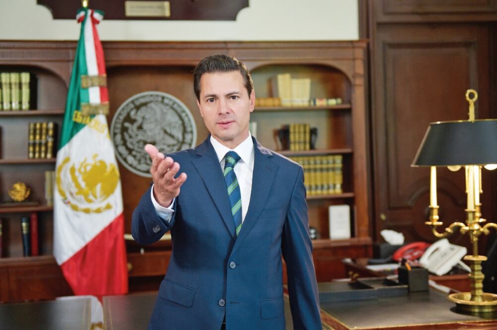 El presidente Enrique Peña Nieto emitió un mensaje a la nación, luego de que Donald Trump, mandatario estadounidense, firmó una orden que oficializa el despliegue de la Guardia Nacional en la frontera con México (PRESIDENCIA)