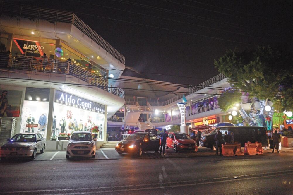 El ayuntamiento de Cuernavaca indicó que habrá supervisión permanente a los establecimientos para generar orden en el comercio formal e informal. Foto: ARCHIVO EL UNIVERSAL