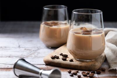 Café helado con crema de whisky: el postre líquido para amenizar la sobremesa