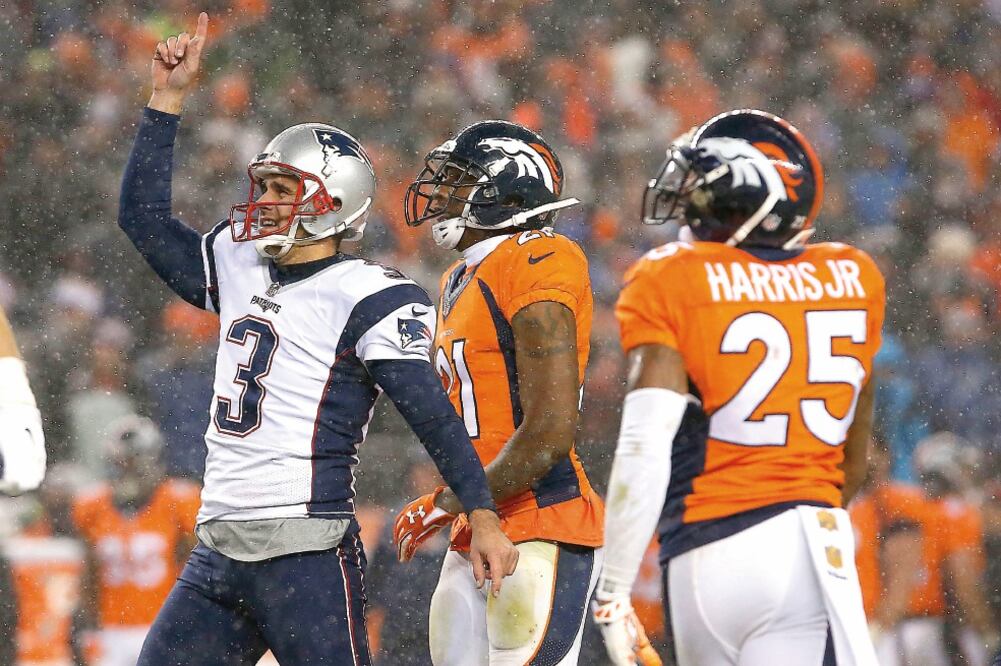 Stephen Gostkowski (3) fue el mejor pateador de 2015, con 151 puntos (ARCHIVO. EL UNIVERSAL)