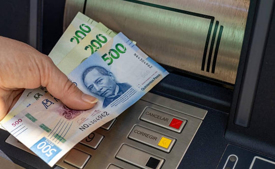 Multired está conformada por HSBC México, BanCoppel, Scotiabank, Inbursa, BanBajío, Banregio, Multiva y Mifel, la cual permite retiro de efectivo y consulta de saldo en sus cajeros sin costo a sus clientes. Foto: iStock