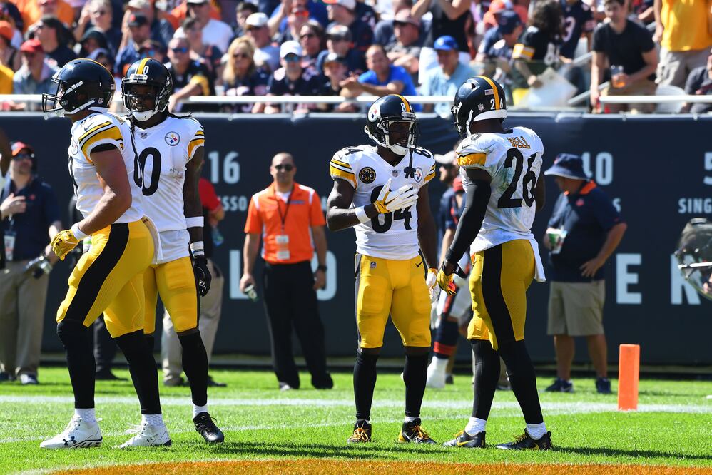 Reuters. Jugadores de Steelers durante el juego ante Chicago 