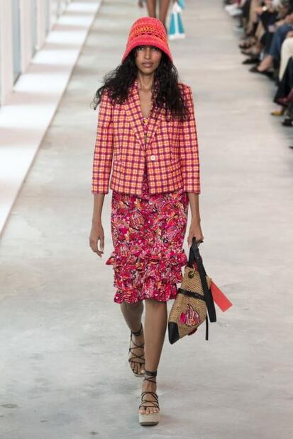 Guía para combinar el Living Coral, color de este año