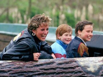 Príncipe Harry dice que afrontó el trauma de perder a su madre, Lady Diana, al volver de Afganistán