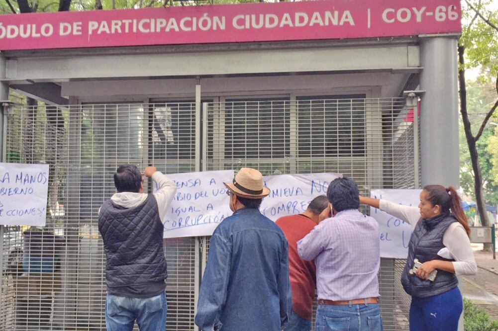 Vecinos y simpatizantes de Morena acusaron que el lugar sería usado para la compra del voto, a lo que el Gobierno central dijo que los módulos de atención eran usados para resguardar bienes (ESPECIALES)