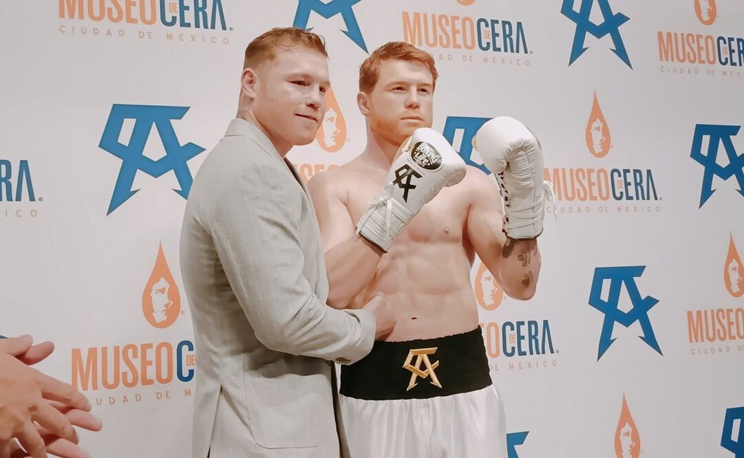 Canelo Álvarez con su figura en el Museo de Cera - Foto: Arturo Sanguino / EL UNIVERSAL