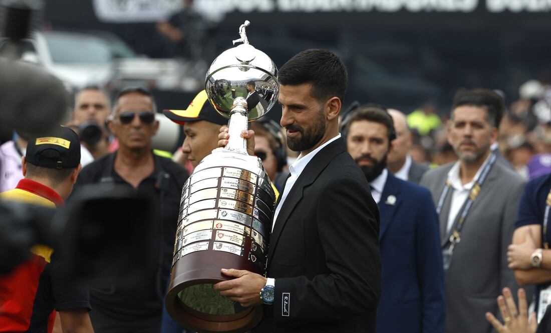 Novak Djokovic se encargó de alzar la Copa Libertadores; en la final que ganó Botafogo FOTO: EFE