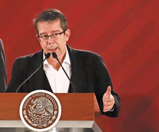 Las contradicciones de la 4T