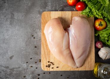 ¿Cómo comprar y conservar el pollo de forma segura en casa?