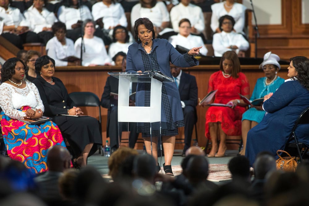 Bernice King, la hija más joven de Martin Luther King, durante su intervención en la Iglesia Baptista Ebenezer de Atlanta (Foto: AP)