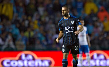 Cruz Azul recibe cuatro "picotazos" de Gallos