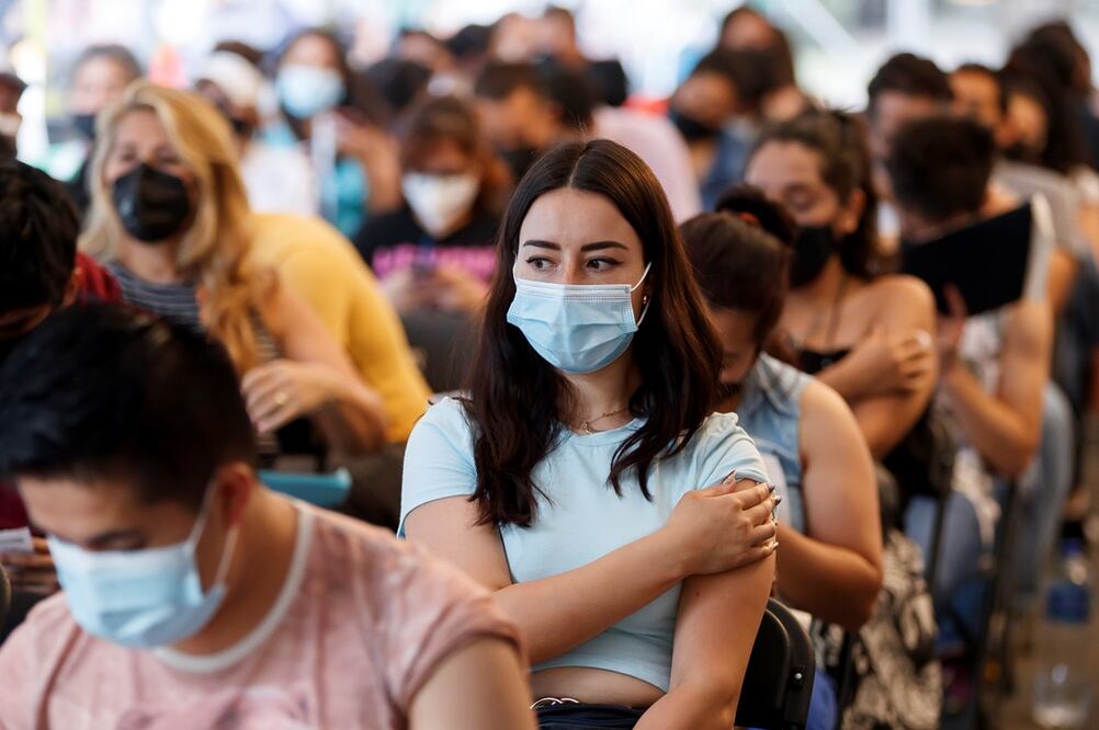 Jornada de vacunación contra el coronavirus en la Ciudad de México. Foto: EFE/José Méndez, archivo