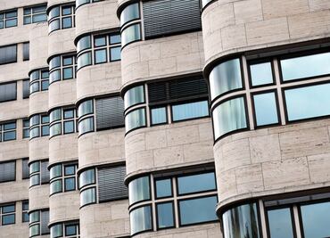 Bauhaus, la escuela de arquitectos exiliados por los nazis que creó la modernidad