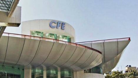 Incendio en termoeléctrica deja sin luz a 30 mil usuarios en NL