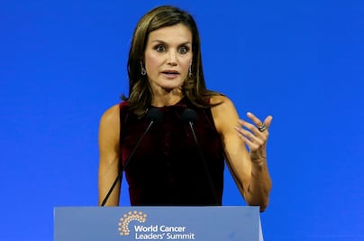 Fundamental investigar, prevenir e informar en lucha contra cáncer: reina Letizia