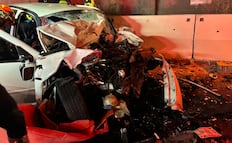 Choque en Calzada Ignacio Zaragoza deja 3 muertos y 2 heridos; auto compacto se impactó contra un camión de volteo