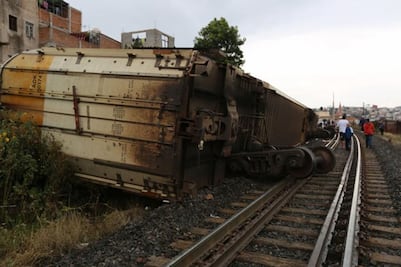 Descarrilan 19 vagones de tren en Zacatecas