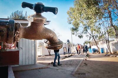 Aumentarán suministro de agua para abastecer municipios afectados por megacorte en Edomex